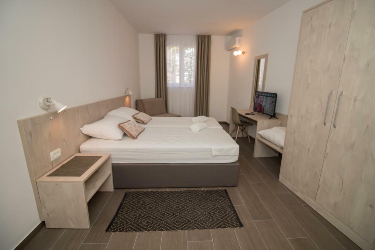 Ninas Apartments Mostar Buitenkant foto